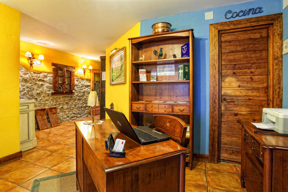Hostal Almadiero Burgui Exterior foto